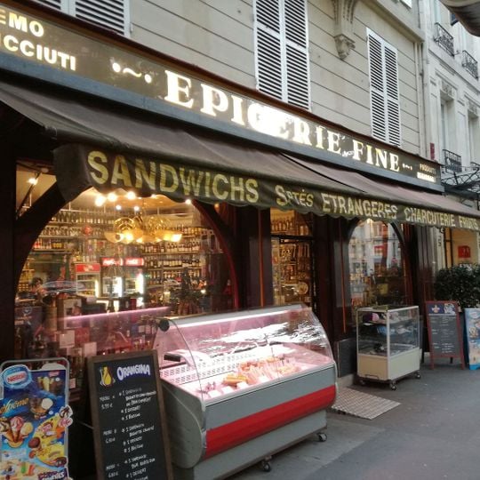 Gourmet shop