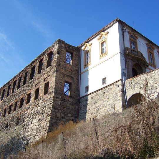 Chvatěruby Castle