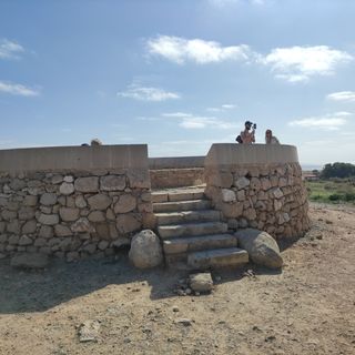 Viewing platform south of Paphos lighthouse