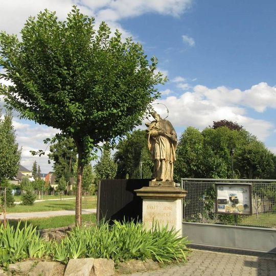 Socha svatého Jana Nepomuckého v Šumperku v Nerudově ulici