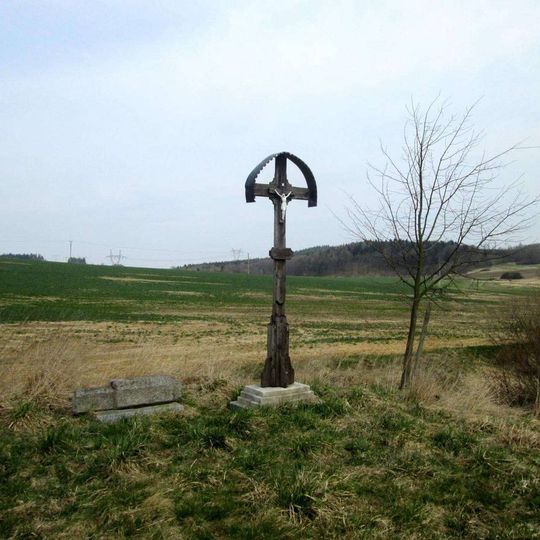 Kříž východně od Myslíva u Myslívského potoka