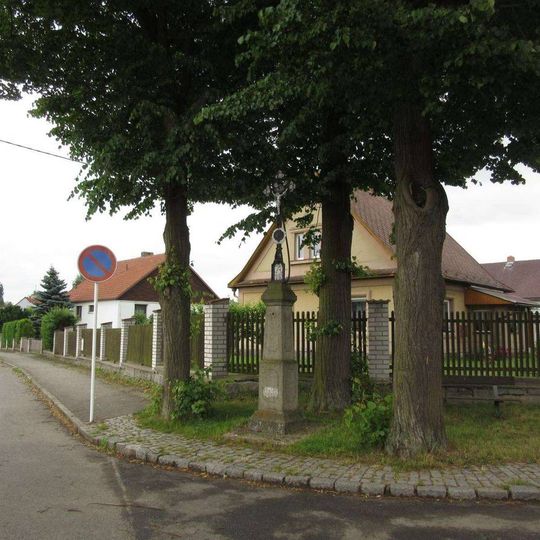 Kříž v Rožmitálu pod Třemšínem v Palackého ulici u křižovatky