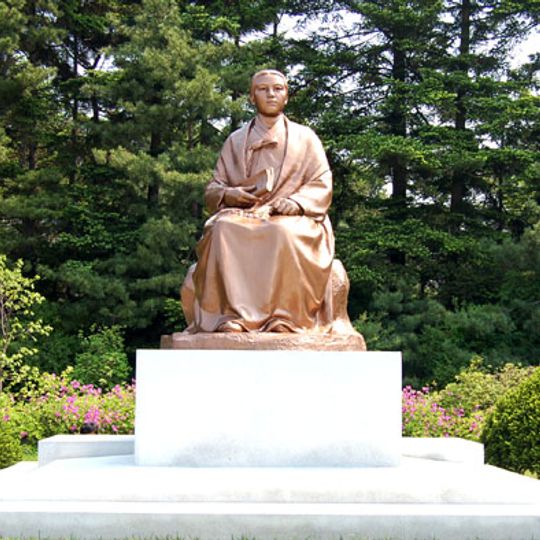 Statue de Kang Pan-sok