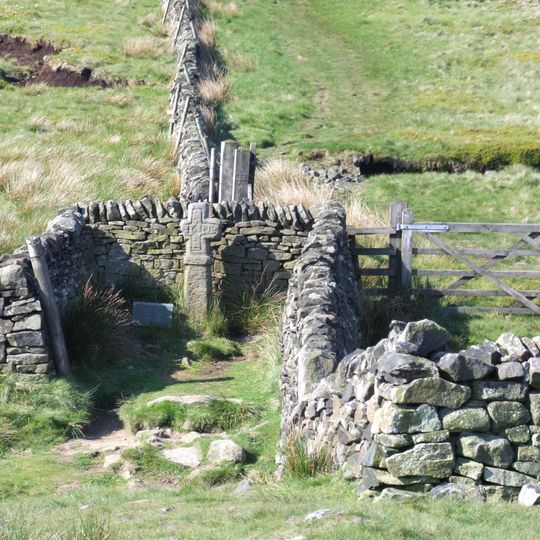 Edale Cross