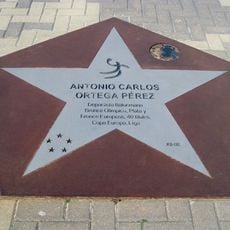 Placa a Antonio Carlos Ortega Pérez