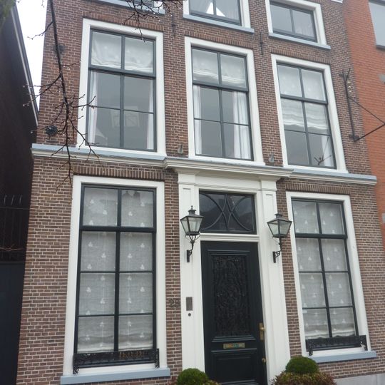 Oude Rijn 28, Leiden