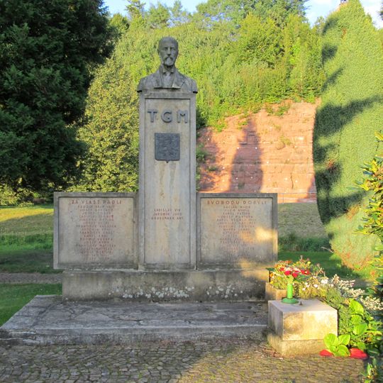 Pomník obětem I. a II. světové války v Havlovicích