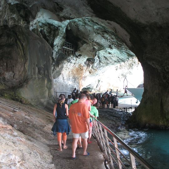 Grottes du Bue Marino