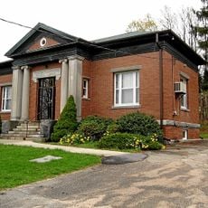 Litchfield–South Roads Historic District