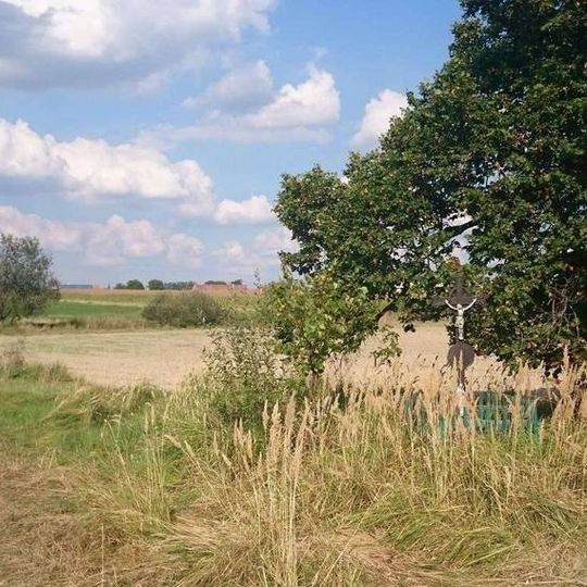 Kříž jižně od Košic u rozcestí