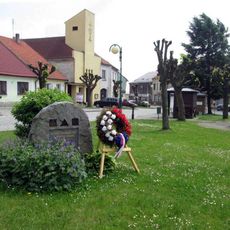 Památník v Kasejovicích na náměstí