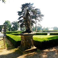 Alegorie Hudby v zámeckém parku ve Slavkově