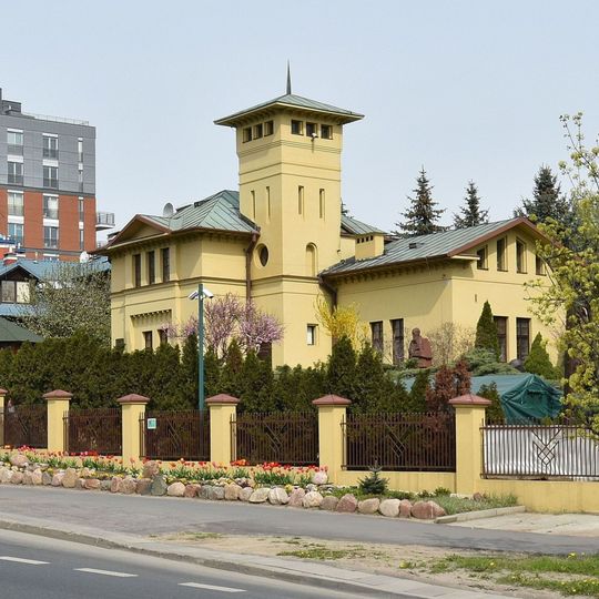 Żółta Karczma w Służewie