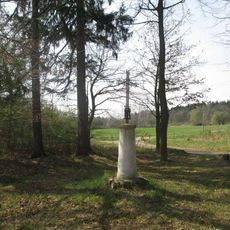 Kříž západně od Chválenic