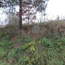 Kříž západně od Bozdíše