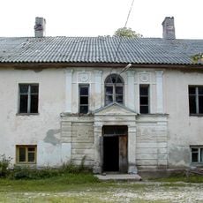 Jaundome Manor