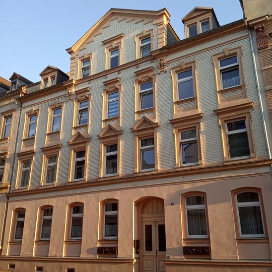 Mietshaus in geschlossener Bebauung Winklerstraße 51
