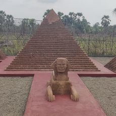 ReeCha Egypt Pyramid
