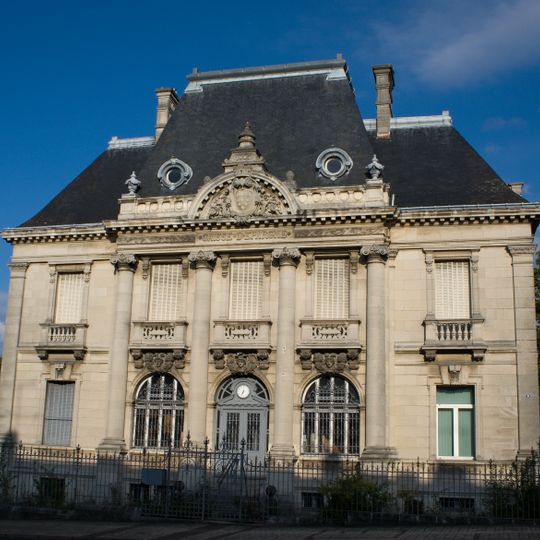 Building of the Savings Bank of Arcis-sur-Aube