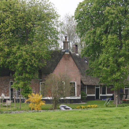 Achthovenerweg 9, Leiderdorp