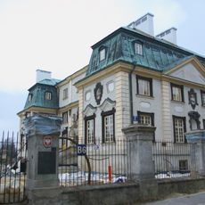 Ogrodzenie letniego pałacu Lubomirskich