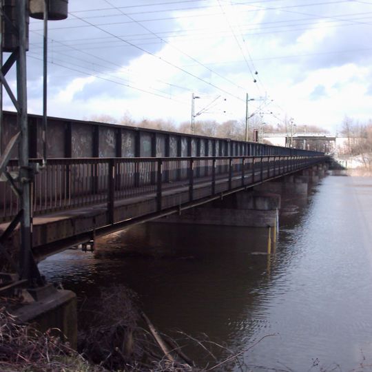 Siegbrücke zwischen Menden und Troisdorf