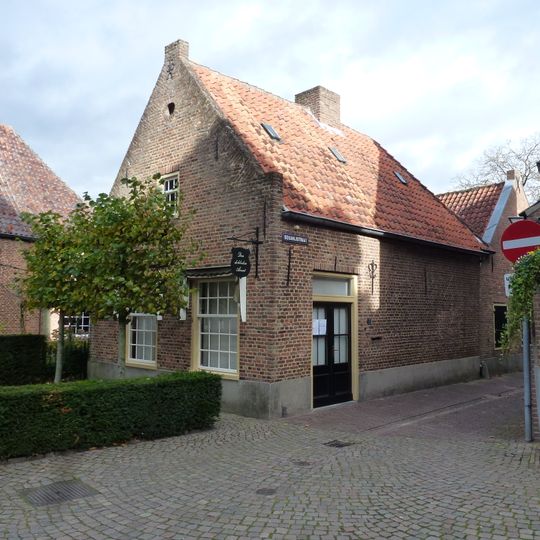 Dekanijstraat 2, Oirschot
