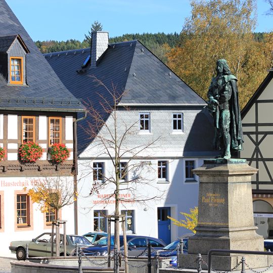 Wohnhaus in offener Bebauung Marktplatz 7