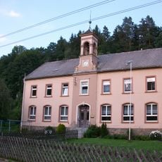 Ehemalige Schule Uferstraße 4