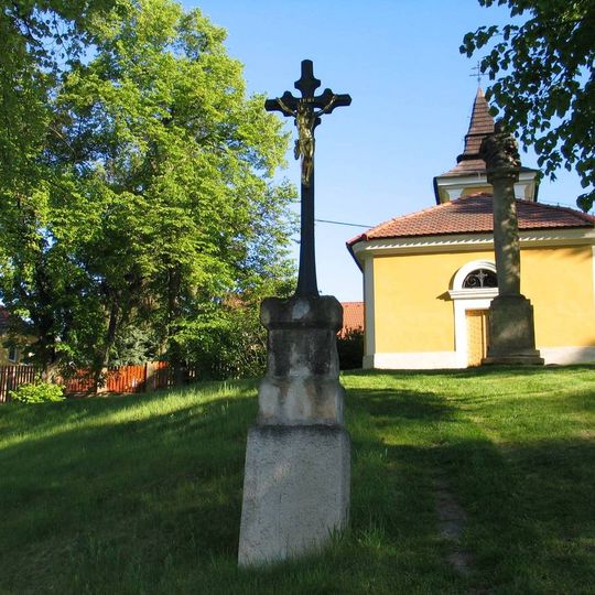 Pamětní kříž v Bělokách