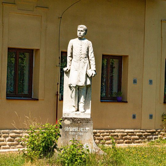 Socha Vladimíra Hesse v Luži v ulici Na Výsluní