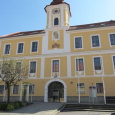 Bezirksgericht mit Steinpranger