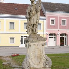 Göllersdorf Statue Florian von Lorch
