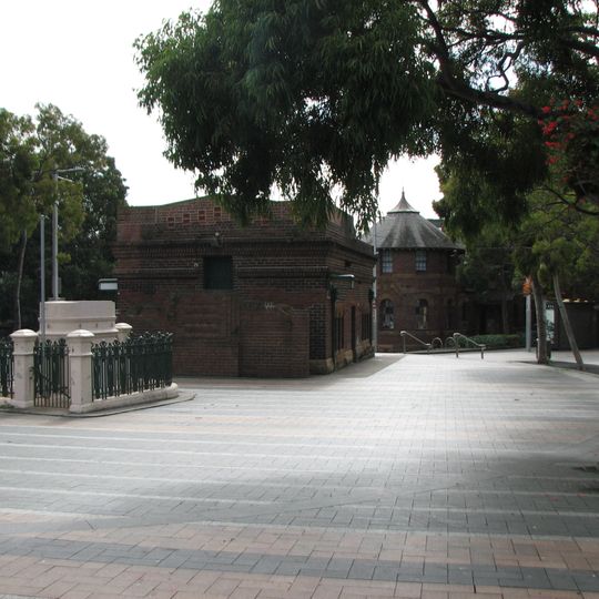 Taylor Square Substation No. 6 and Underground Conveniences