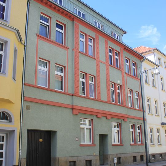 Wohnhaus Lotzestraße 18