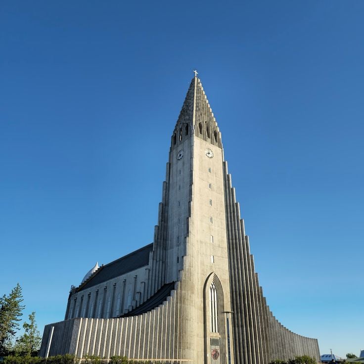 Hallgrímskirkja Çan Kulesi