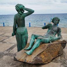 Statue