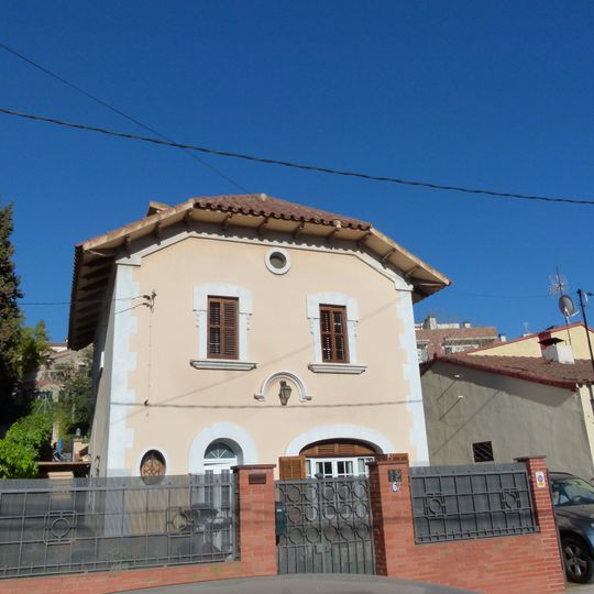 Casa de Joan Bou/Cal Ramon Miarnau/Can Franquesa
