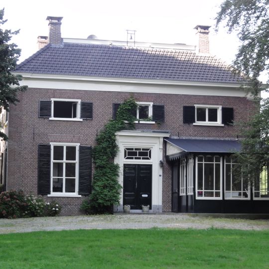 Puitsestraat 1, Leur