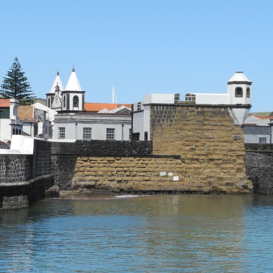 Portão do Mar de Porto-Pim