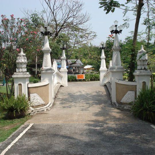 Buak Hard Public Park