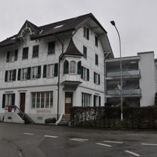 Residential and commercial building (1906)