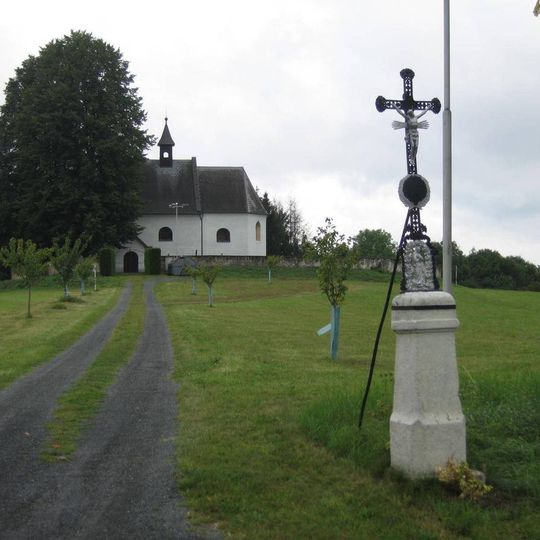 Boží muka u odbočky ke kostelu sv. Kateřiny v Jeníkově u Vlašimi