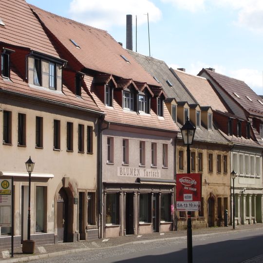 Wohnhaus in geschlossener Bebauung Markt 13