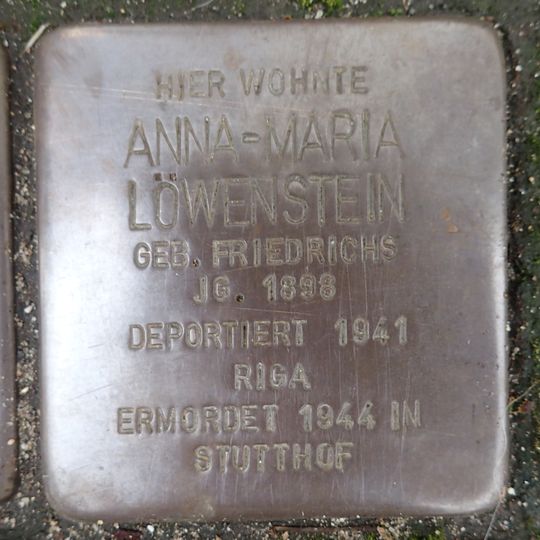 Stolperstein en memoria de Anna-Maria Löwenstein