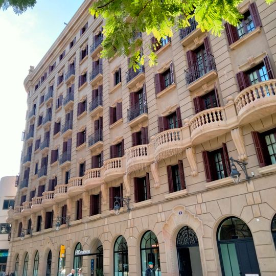 Edifici d'habitatges M. Barguñó