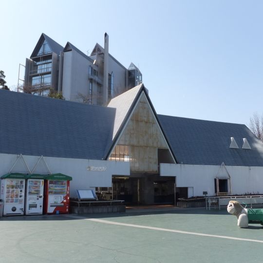 Seibuen-yūenchi Station