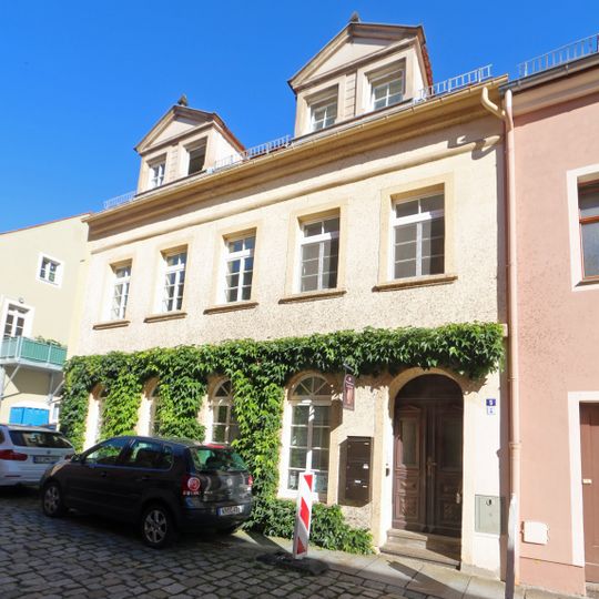 Wohnhaus in geschlossener Bebauung Anger 5