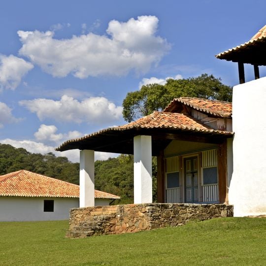 House and Chapel at Sítio de Santo António