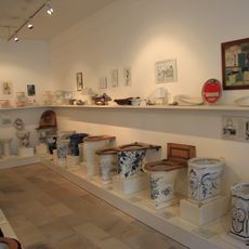 Exhibition "Klo & So"